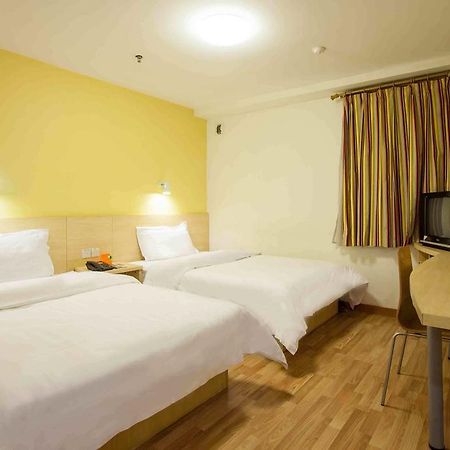 7Days Inn Suizhou Jiaotong Avenue Luhe Room photo