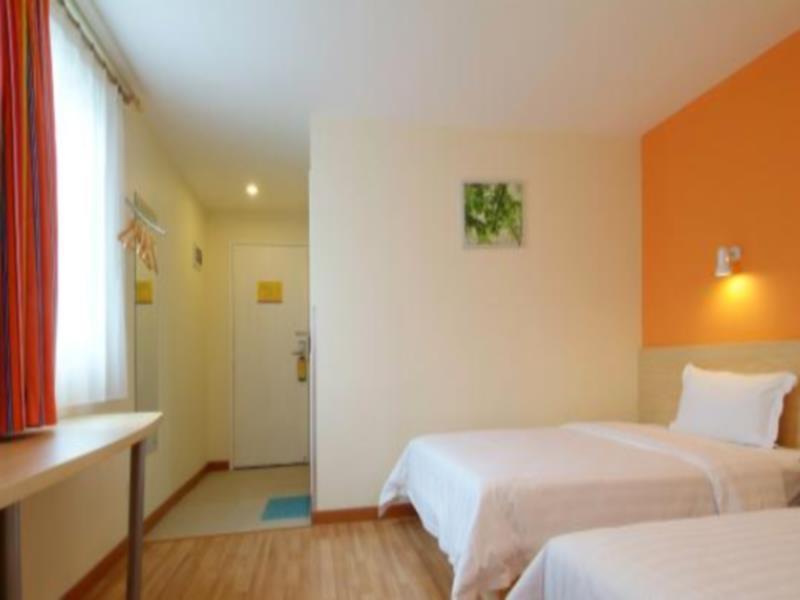 7Days Inn Suizhou Jiaotong Avenue Luhe Exterior photo